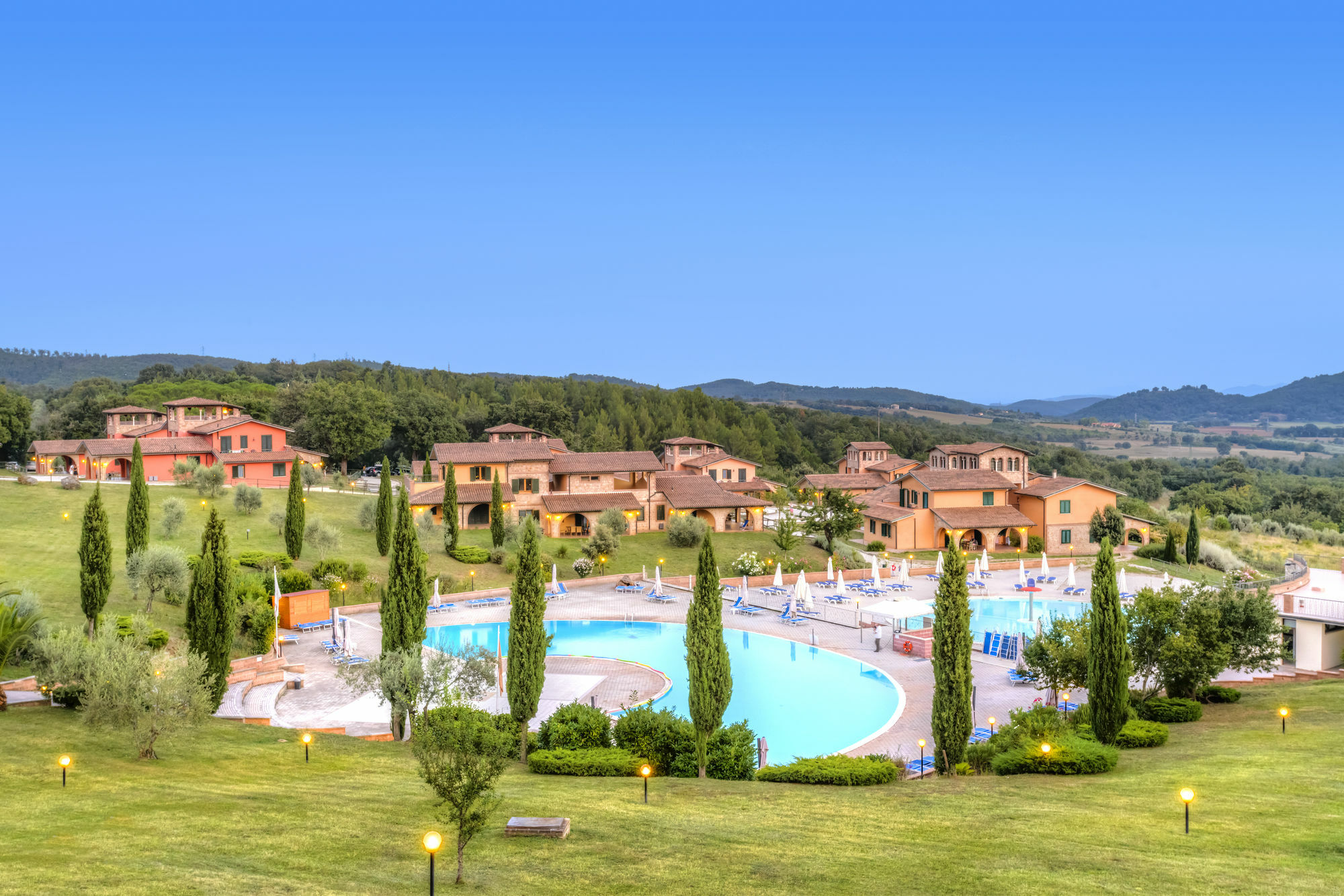 Pian Dei Mucini Resort Le Ville Massa Marittima Exterior foto